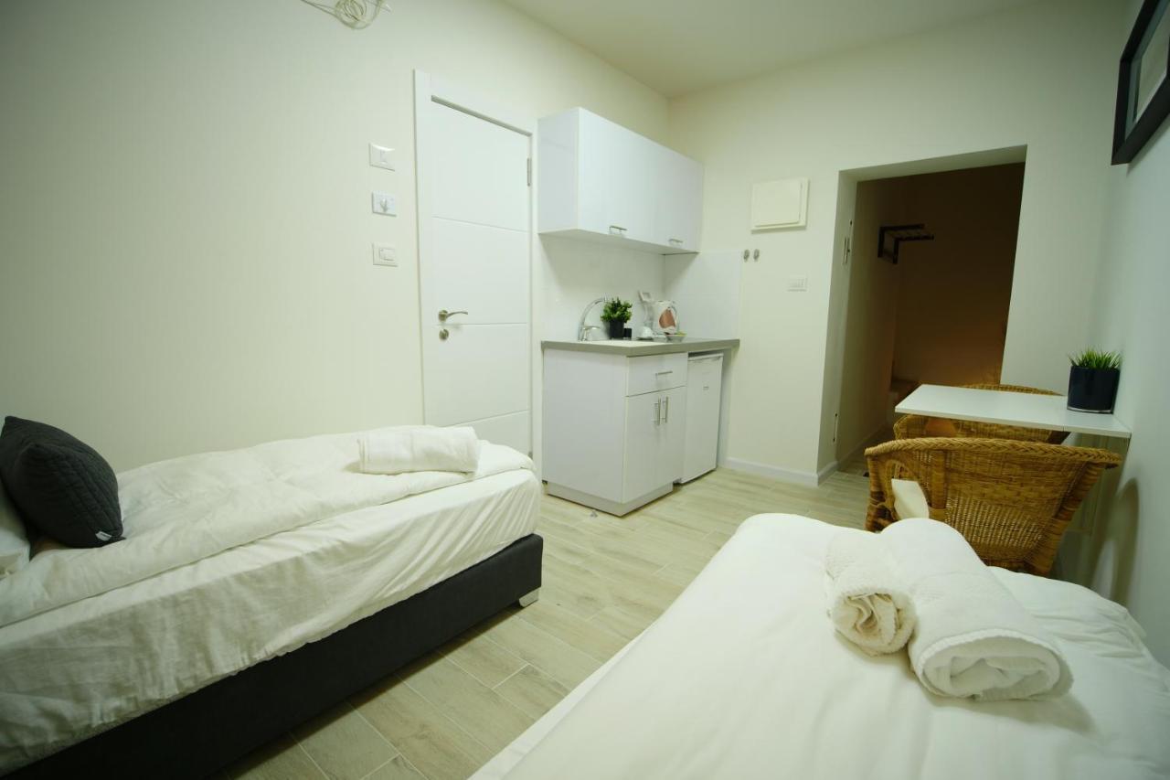Exclusive guest room Bene Beraq Extérieur photo